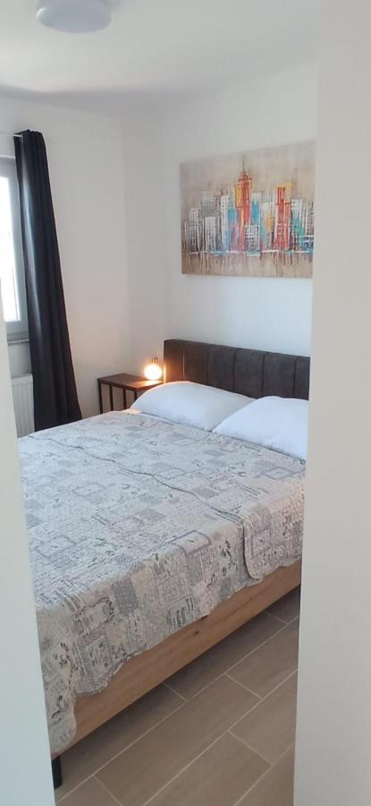 Apartments Davor Драге Екстериор снимка