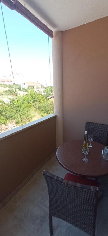 Apartments Davor Драге Екстериор снимка