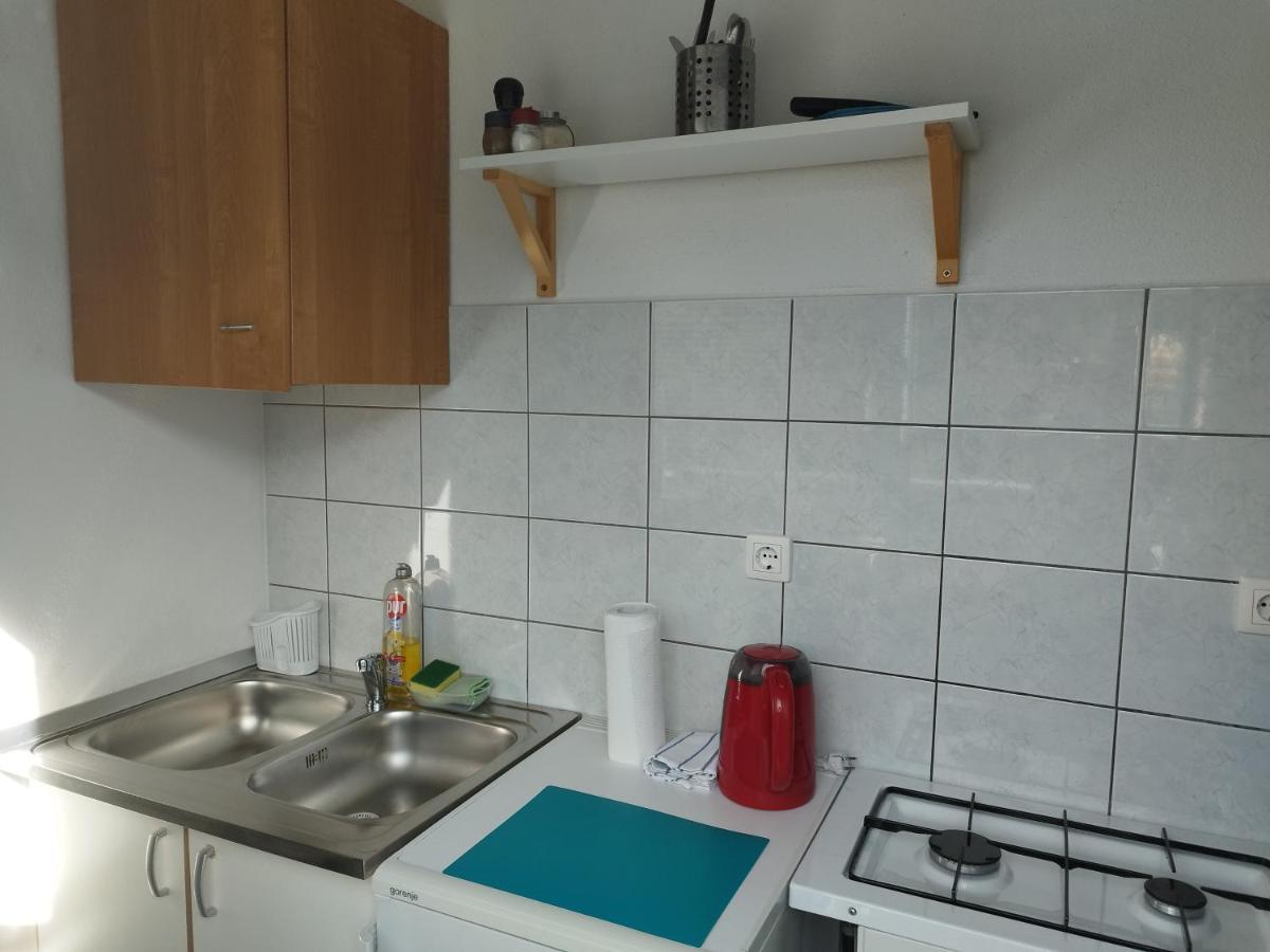Apartments Davor Драге Екстериор снимка