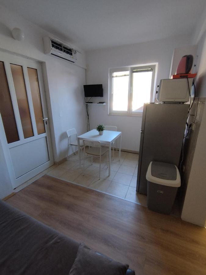 Apartments Davor Драге Екстериор снимка