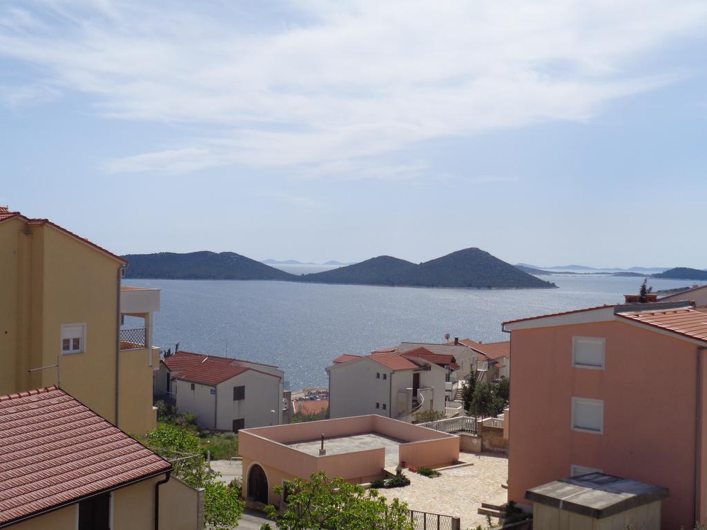 Apartments Davor Драге Екстериор снимка