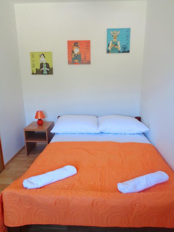 Apartments Davor Драге Екстериор снимка